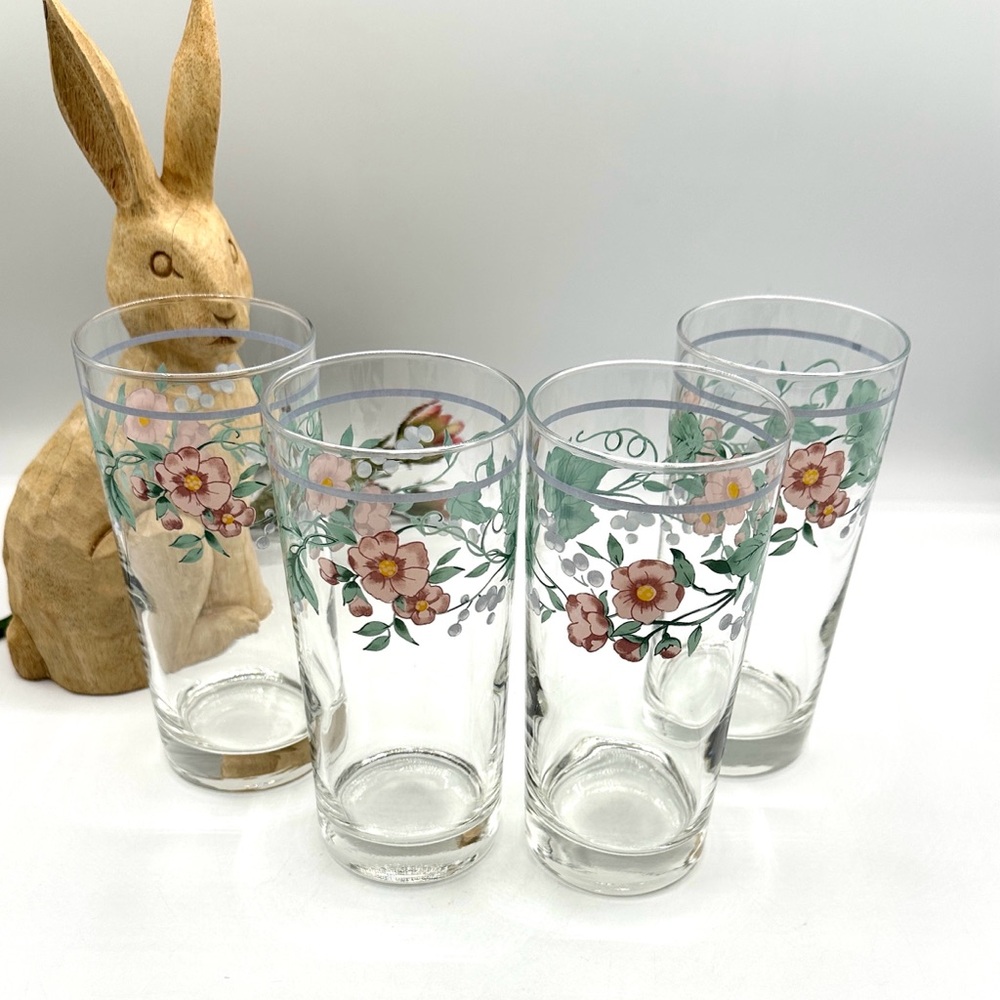 4 Vintage Floral Kensington Tumblers, 1980s. Mervyn’s